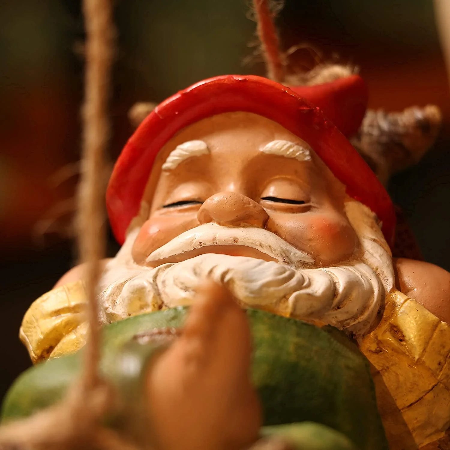 8.9" Gnome Garden Statue, Resin Hanging Gnome Figurines Statue for Outdoor, Tree Ornaments for Lawn Patio Yard Garden Decor, Gifts for Mom